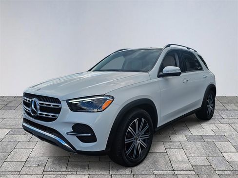 Certified 2024 Mercedes-Benz GLE 450 4MATIC image 3