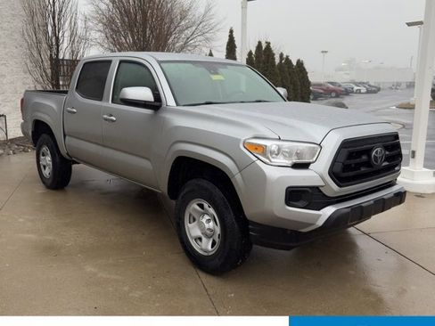 Used 2022 Toyota Tacoma SR image 1