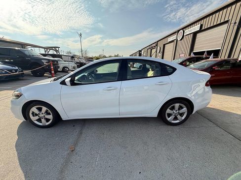 Used 2016 Dodge Dart SXT image 23