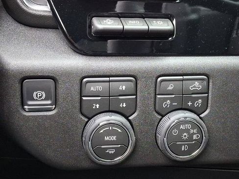 New 2026 Chevrolet Silverado 1500 High Country w/ High Country Premium Package image 18