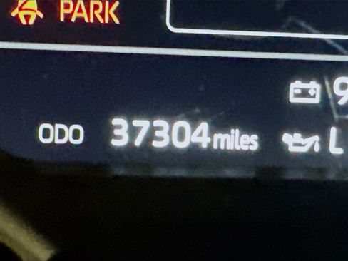 Used 2024 Toyota Tundra Limited image 18