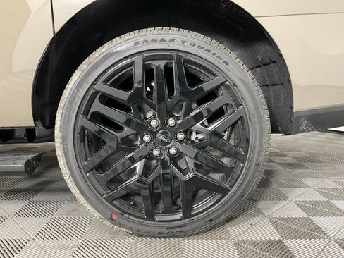 New 2027 Ford Expedition Max Platinum w/ Stealth Performance Package AWD/4WD image 10