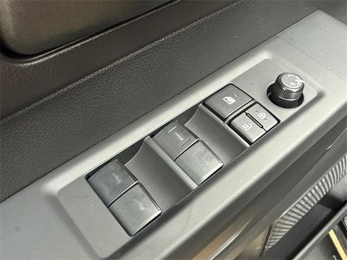 New 2026 Toyota Tundra SR image 18