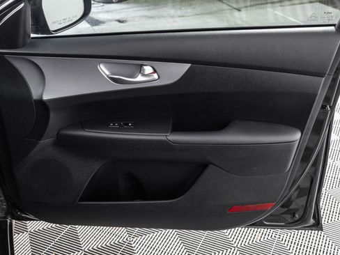 Used 2024 Kia Forte LXS FWD image 36