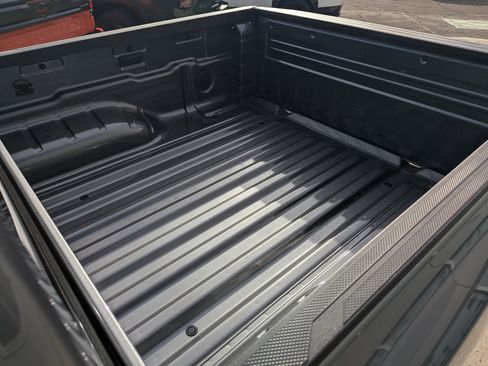 New 2026 Nissan Frontier S image 8