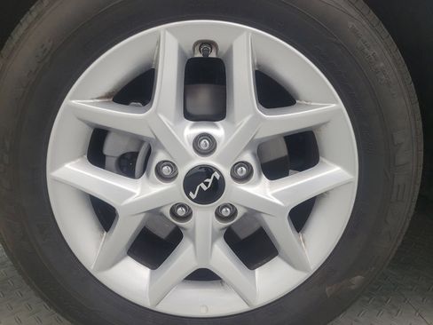 Used 2025 Kia Soul LX w/ LX Technology Package image 31