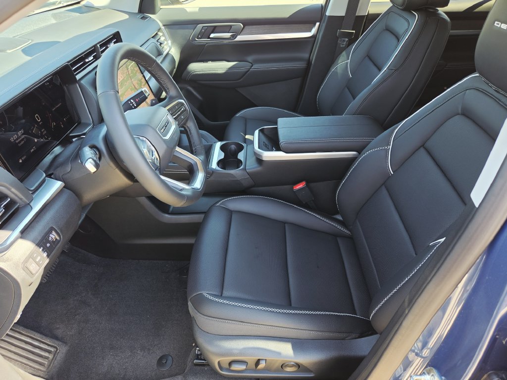 New 2027 GMC Terrain Denali w/ LPO, Floor Liner Package AWD/4WD image 10
