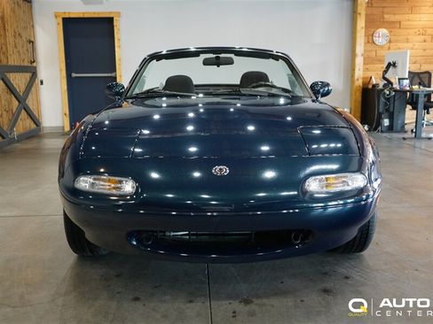 Used 1996 MAZDA MX-5 Miata RWD image 5