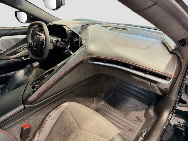 Certified 2022 Chevrolet Corvette Stingray Premium Conv w/ Z51 Performance Package RWD image 22
