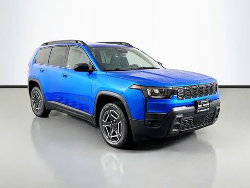 New 2026 Jeep Cherokee Laredo AWD/4WD image 1
