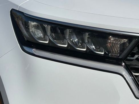 Used 2023 Kia Sorento LX image 8