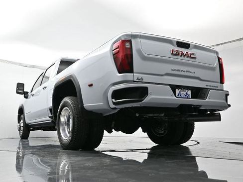 New 2026 GMC Sierra 3500 Denali w/ Technology Package image 42