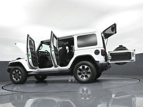 Used 2022 Jeep Wrangler Unlimited Sahara AWD/4WD image 50