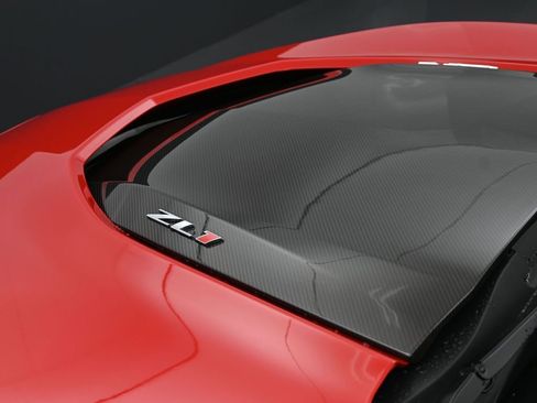 Used 2017 Chevrolet Camaro ZL1 RWD image 3