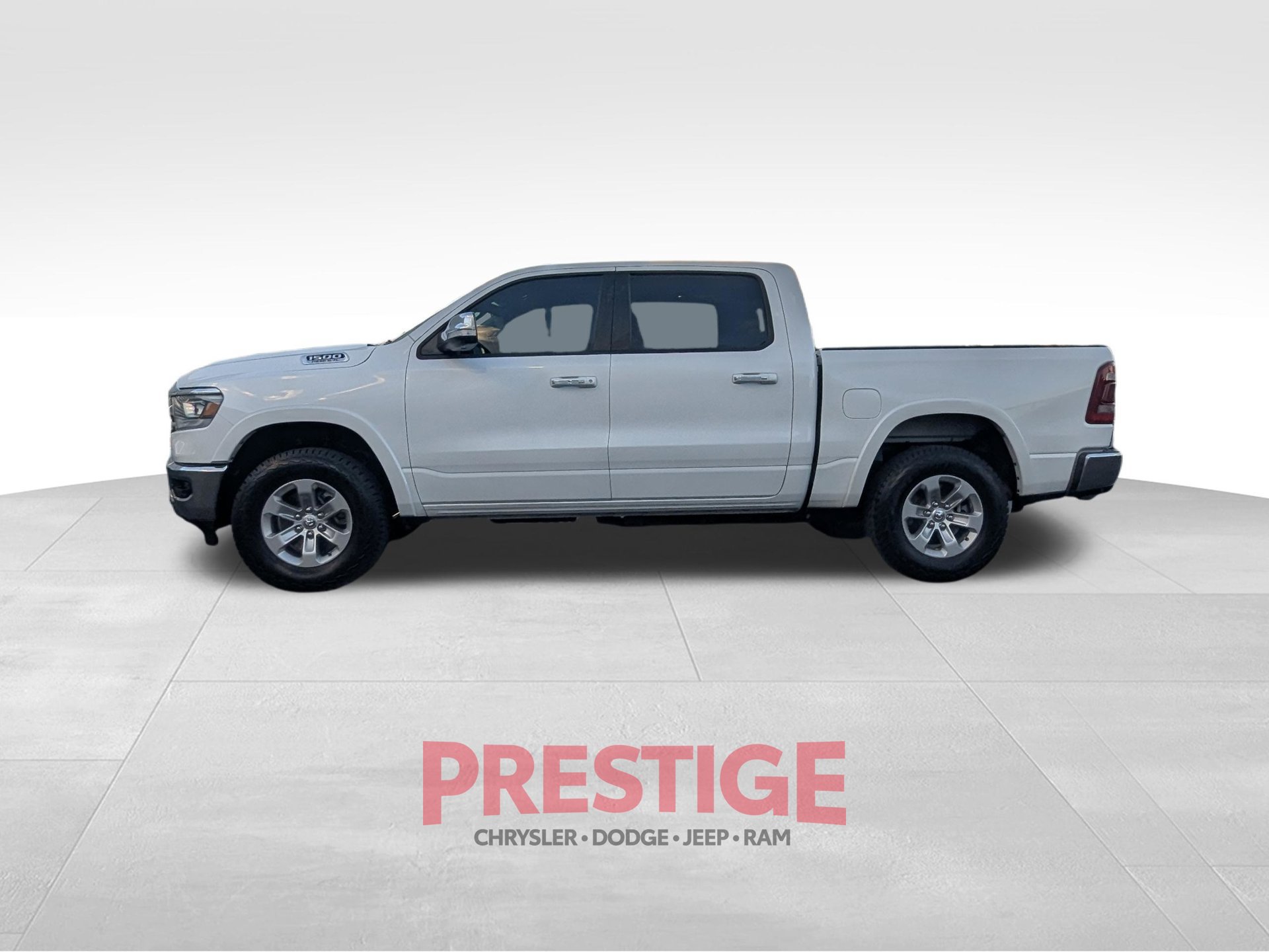 Used 2021 RAM 1500 Laramie w/ Advanced Safety Group AWD/4WD image 13