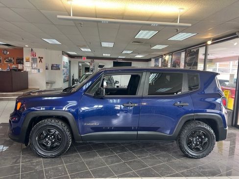 Used 2020 Jeep Renegade Sport image 2