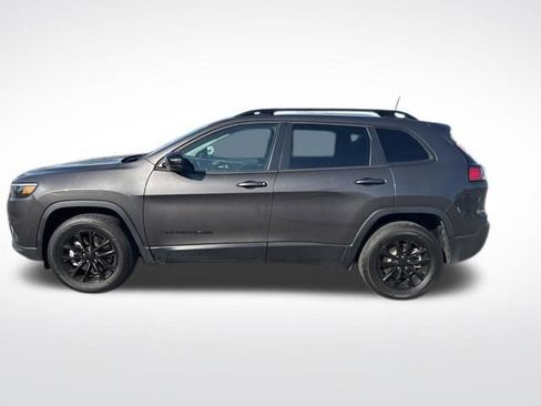 Used 2023 Jeep Cherokee Altitude Lux image 2