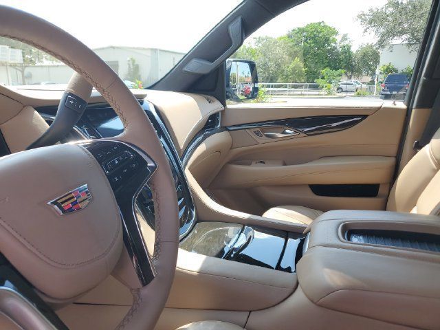Used 2020 Cadillac Escalade Platinum AWD/4WD image 23