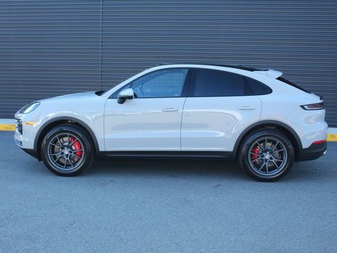 New 2026 Porsche Cayenne S AWD/4WD image 2