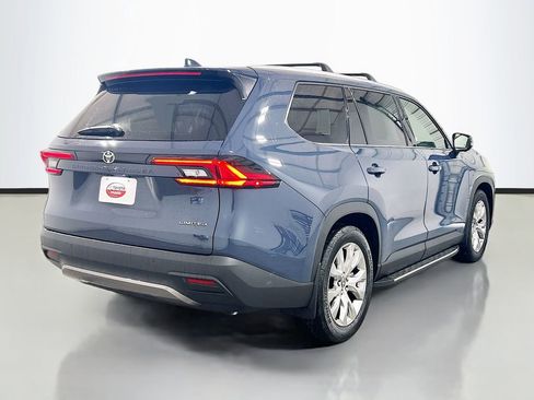 New 2026 Toyota Grand Highlander FWD image 4