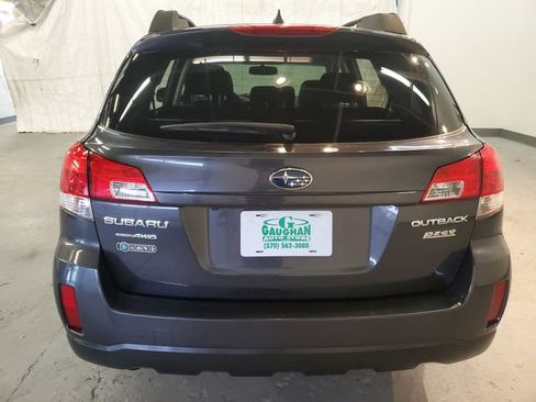 Used 2011 Subaru Outback 2.5i Premium AWD/4WD image 5