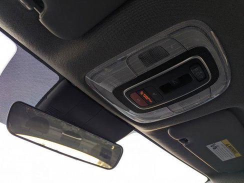 Certified 2025 Hyundai Elantra SEL image 20