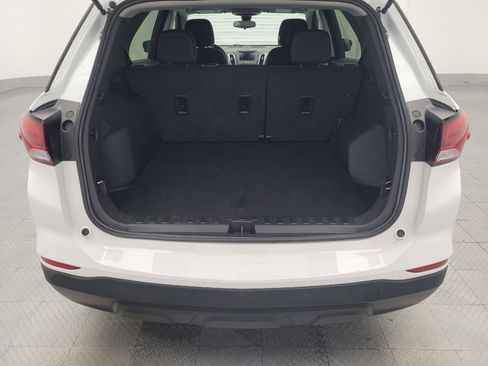 Used 2022 Chevrolet Equinox LS image 29