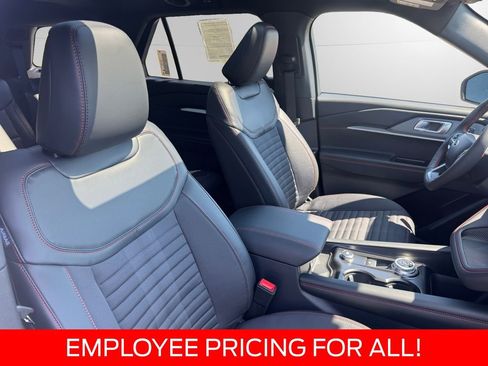 New 2026 Ford Explorer ST-Line w/ ST-Line Street Pack AWD/4WD image 15