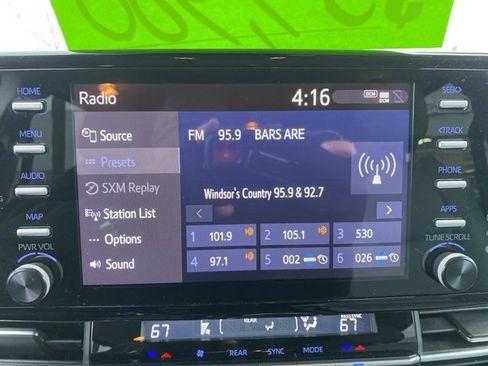 Used 2024 Toyota Sienna XLE image 25