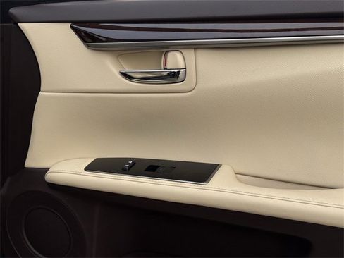 Used 2017 Lexus ES 350 image 27