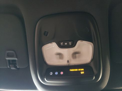 Used 2023 Chevrolet TrailBlazer ACTIV w/ Convenience Package image 19