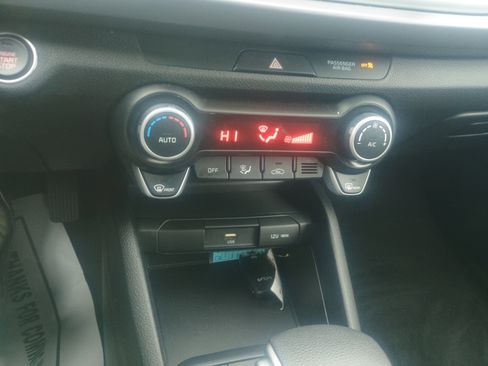 Used 2022 Kia Rio S w/ Technology Package image 27