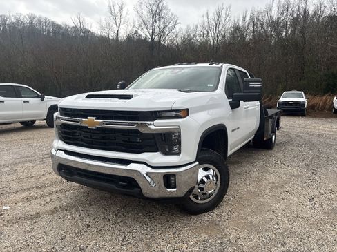 New 2026 Chevrolet Silverado 3500 LT w/ Convenience Package image 11