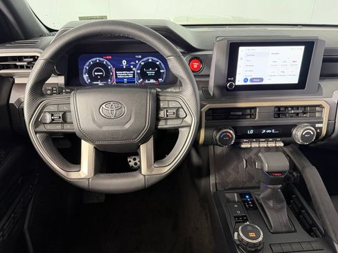Used 2026 Toyota Tacoma TRD Sport AWD/4WD image 13