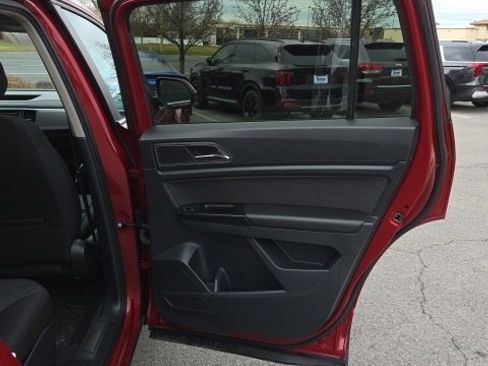 Used 2019 Volkswagen Atlas S w/ Towing Package image 28