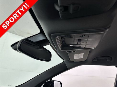 Used 2020 Chevrolet Blazer LT image 19