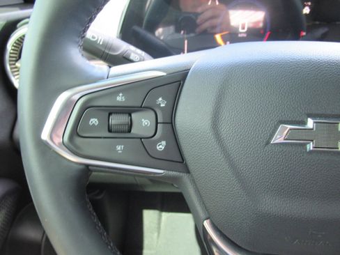 Used 2025 Chevrolet Trax ACTIV w/ Driver Confidence Package FWD image 23