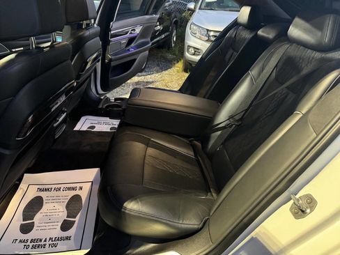 Used 2017 BMW 750i xDrive image 29