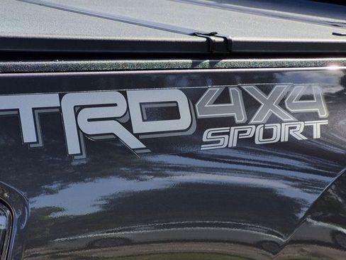 Used 2021 Toyota Tacoma TRD Sport AWD/4WD image 18