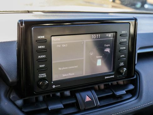 Used 2022 Toyota RAV4 LE image 30