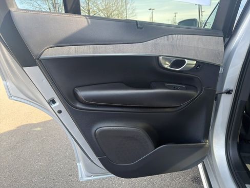 Used 2022 Volvo XC90 T6 Inscription w/ Advanced Package image 16