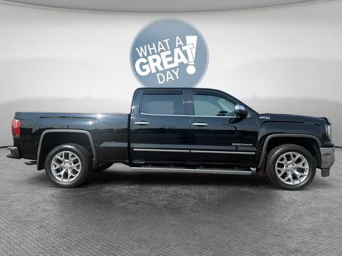 Used 2018 GMC Sierra 1500 SLT w/ SLT Premium Package AWD/4WD image 2