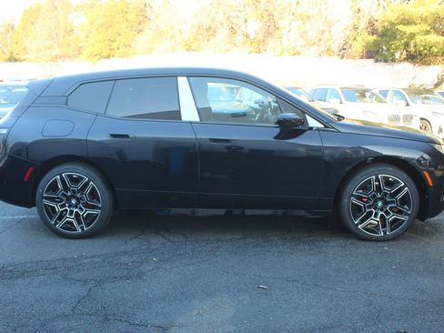 New 2026 BMW iX xDrive60 w/ M Sport Package image 9