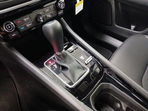 New 2026 Jeep Compass Latitude image 11