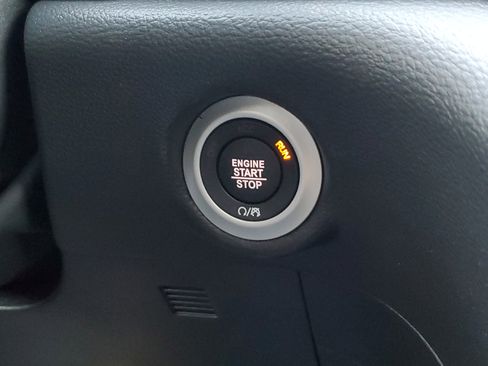 New 2026 Chrysler Pacifica Limited w/ S Appearance Package image 28