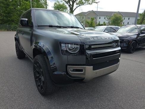 Used 2023 Land Rover Defender 110 X image 4