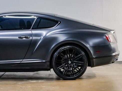 Used 2016 Bentley Continental GT image 18