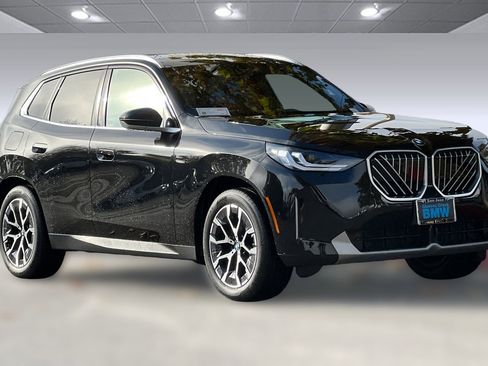 Used 2025 BMW X3 xDrive30i w/ Convenience Package image 6