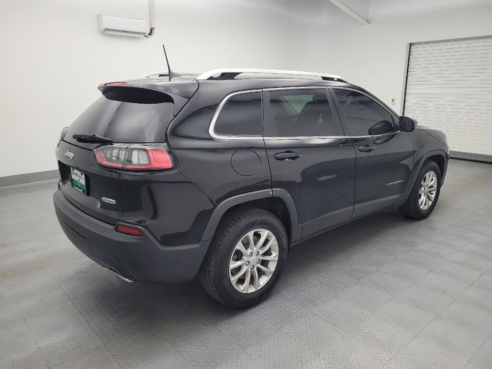Used 2019 Jeep Cherokee Latitude w/ Cold Weather Group FWD image 10