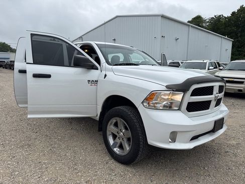 Used 2016 RAM 1500 Express image 35